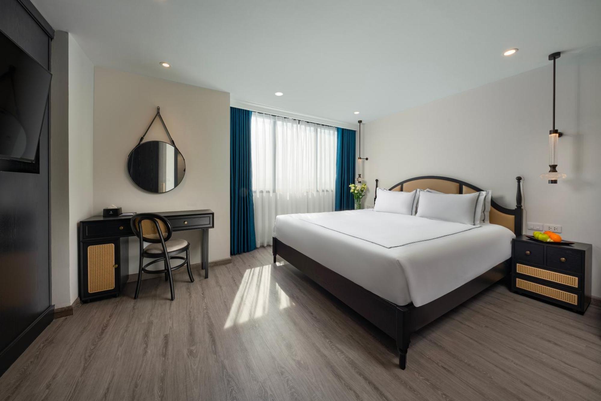 Sq Hang Gai Hotel & Spa Hanoi Exteriör bild