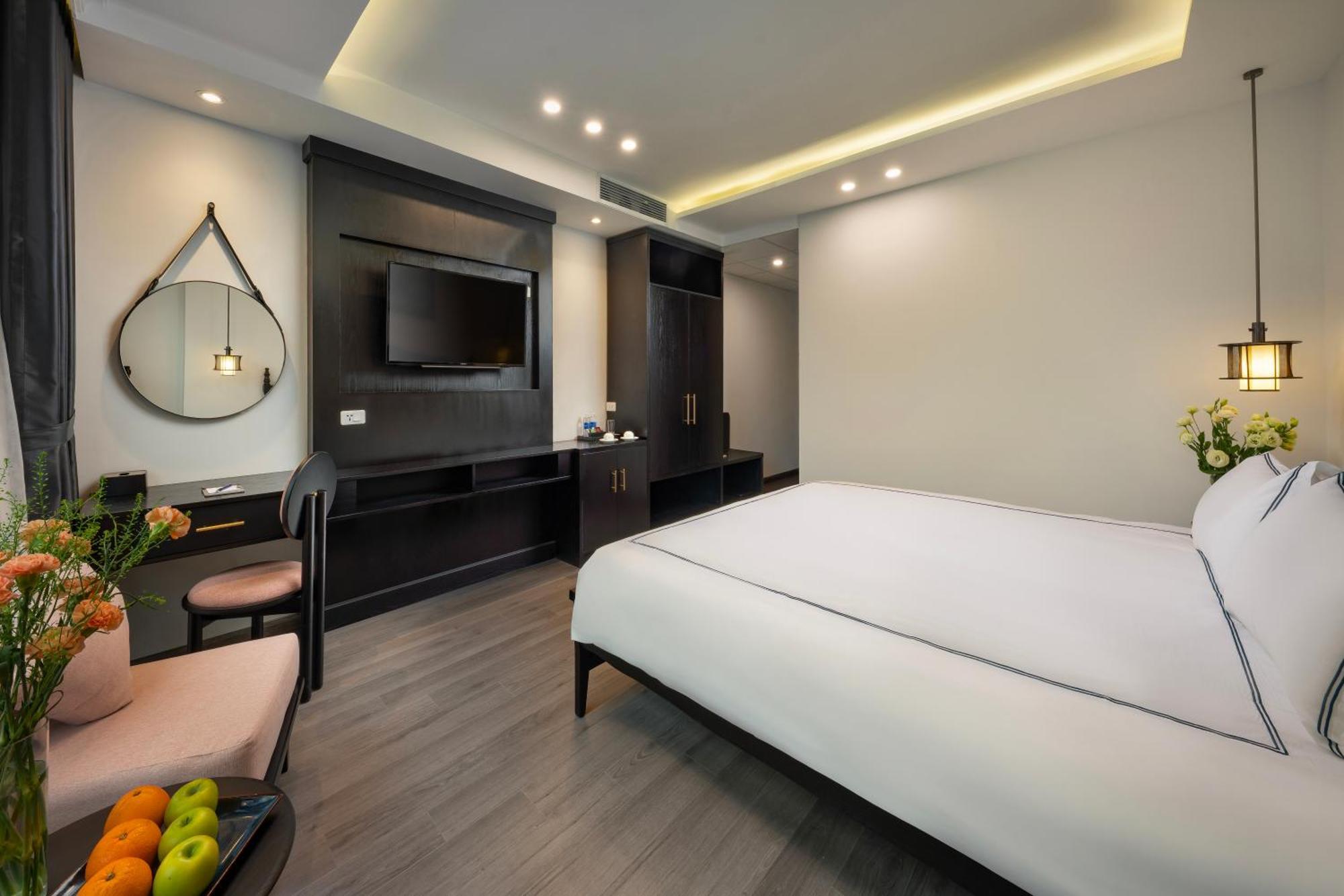 Sq Hang Gai Hotel & Spa Hanoi Exteriör bild