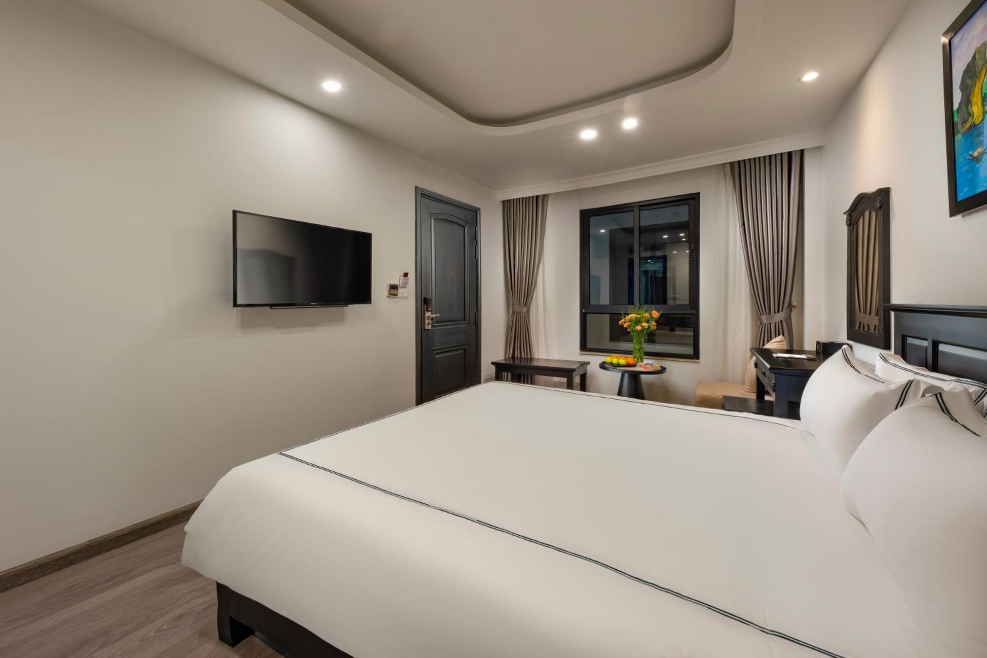 Sq Hang Gai Hotel & Spa Hanoi Exteriör bild