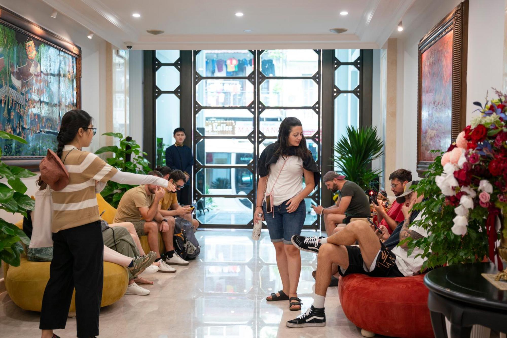 Sq Hang Gai Hotel & Spa Hanoi Exteriör bild
