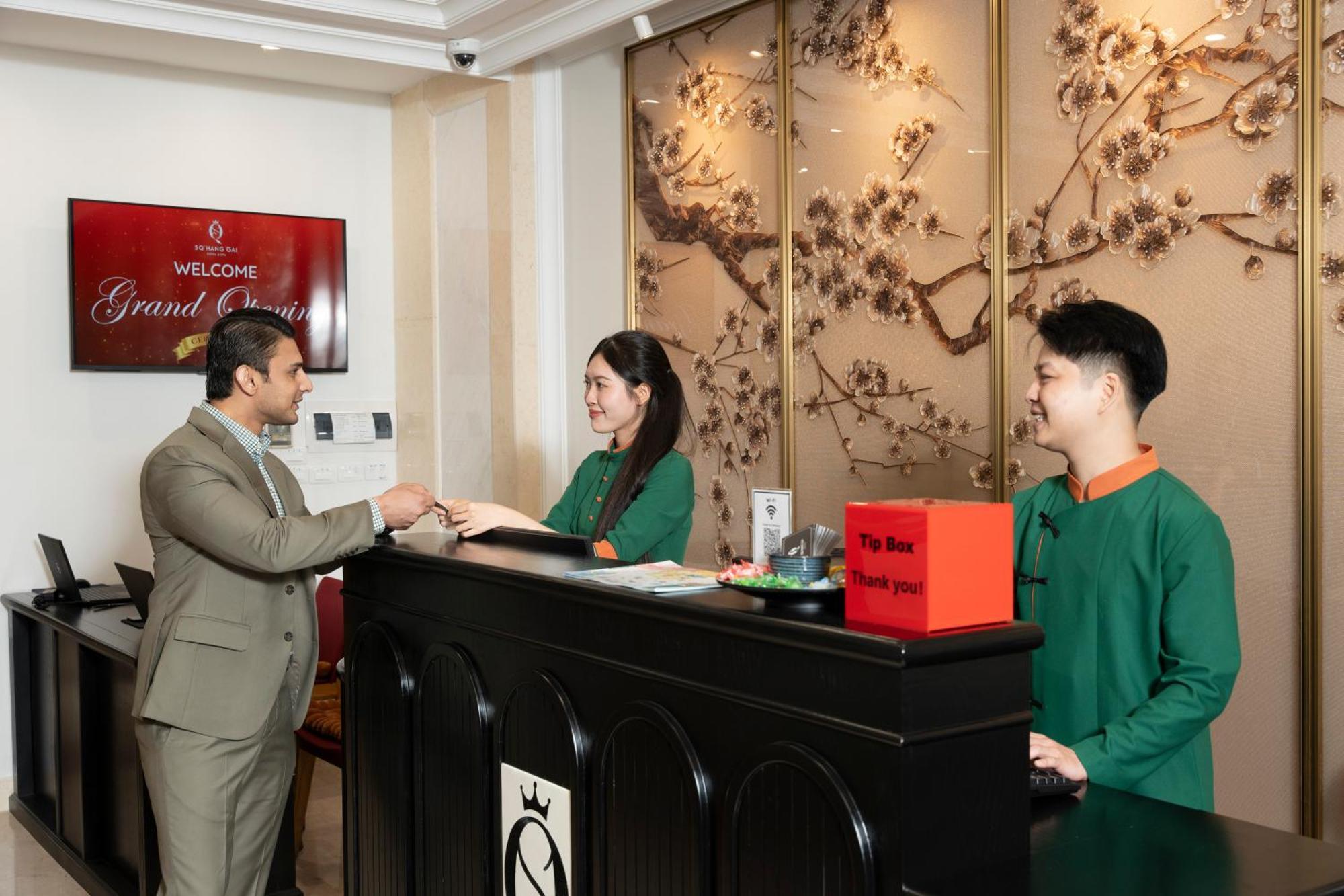 Sq Hang Gai Hotel & Spa Hanoi Exteriör bild