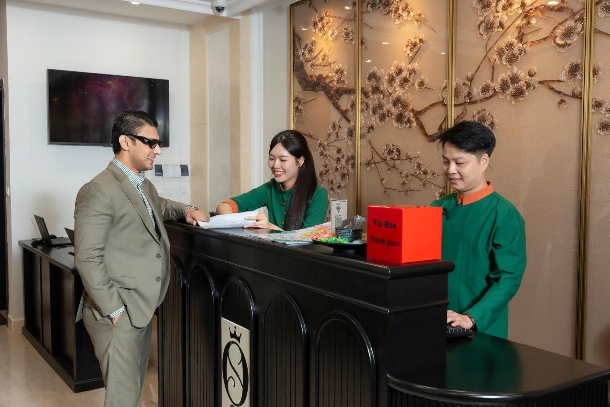 Sq Hang Gai Hotel & Spa Hanoi Exteriör bild