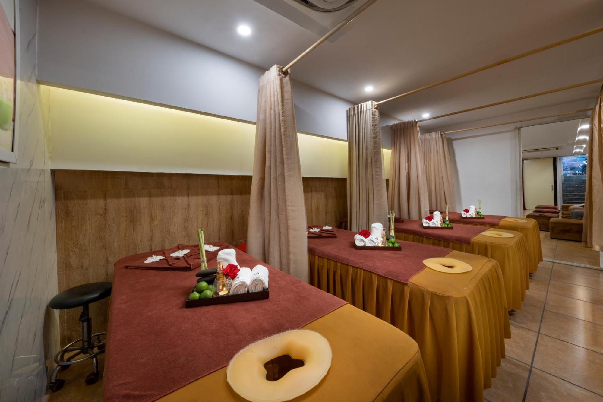 Sq Hang Gai Hotel & Spa Hanoi Exteriör bild
